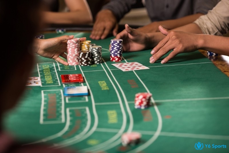 Rút tiền trong baccarat là một cách giúp người chơi thu hồi lại số tiền bỏ ra khi chơi