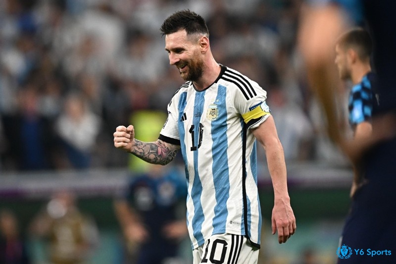 Lionel Messi là một trong top tiền đạo hay nhất trong lịch sử bóng đá