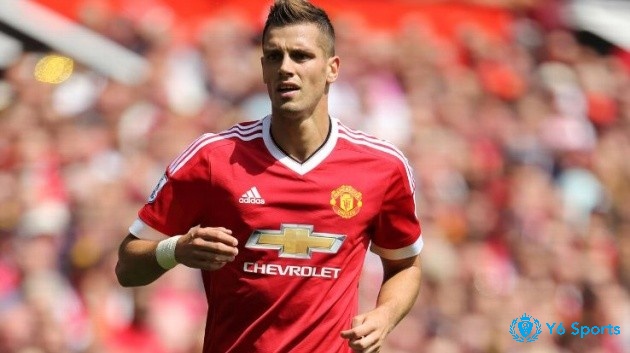 Morgan Schneiderlin ghi thành tích với nhiều pha đánh chặn cùng cường độ vận động cao nhất