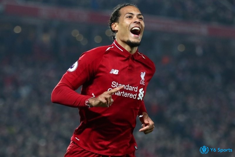 Virgil Van Dijk xứng đáng với danh hiệu hậu vệ hay nhất Liverpool